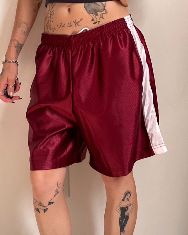 Basketball Shorts - L