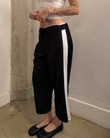 Black Capris - L